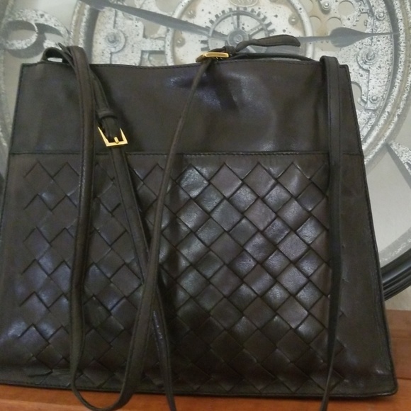 Bottega Veneta Handbags - Authentic Bottega Veneta Intrecciato